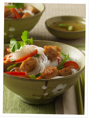 Asian Noodle Bowl with Seared Tempeh